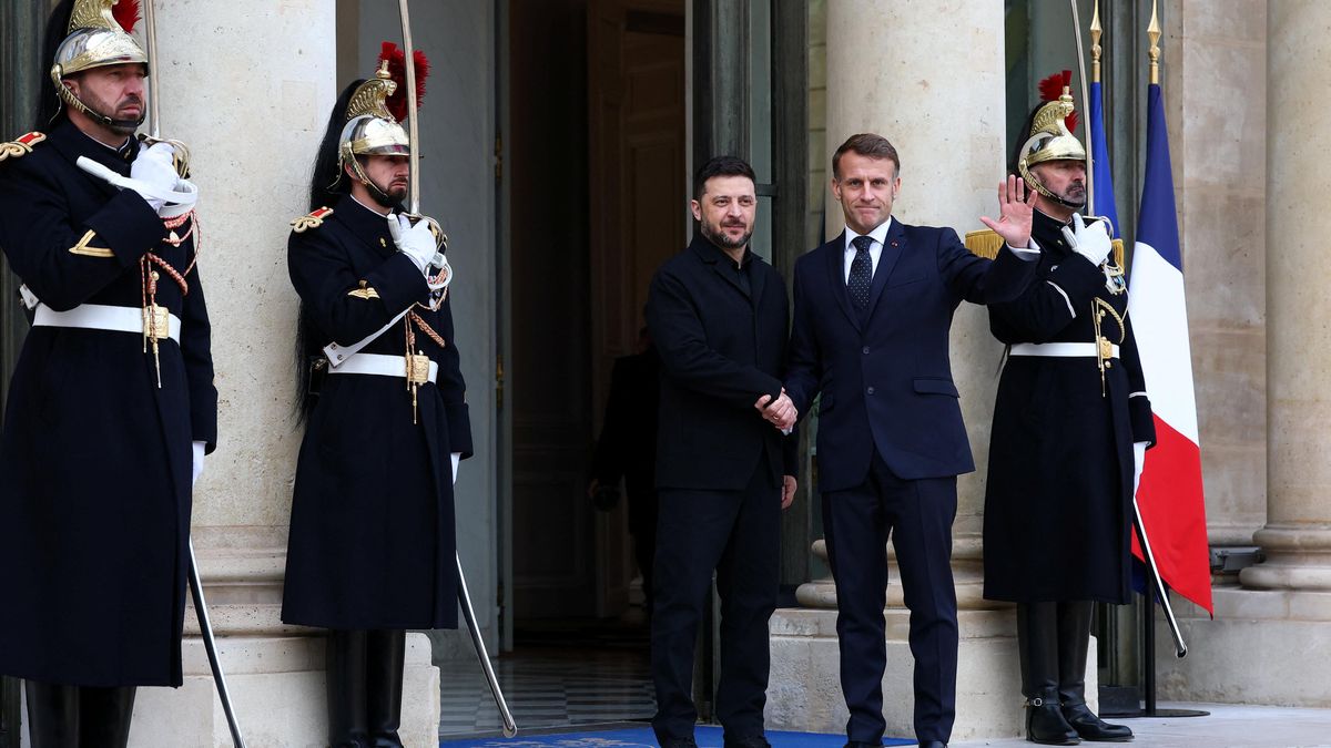 Zelenskyj po schůzce s Macronem zdůraznil nezbytnost trvalého míru